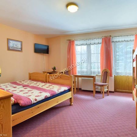 Bialy Dom Aparthotel Ściegny Exteriör bild